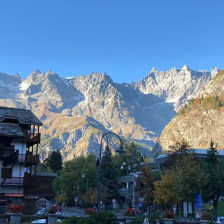 Petite Maison A 50 Passi Dalla Funivia !!! * Courmayeur