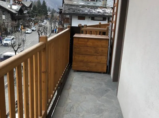 Petite Maison A 50 Passi Dalla Funivia !!! Lägenhet *