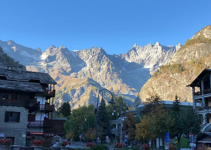 Petite Maison A 50 Passi Dalla Funivia !!! * Courmayeur