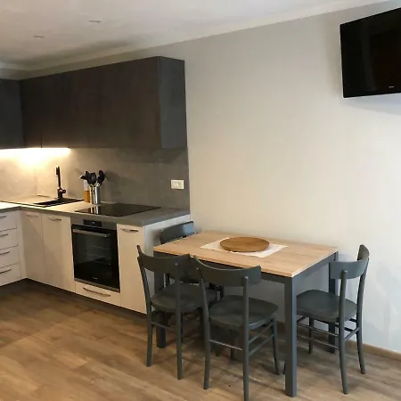 Petite Maison A 50 Passi Dalla Funivia !!! Lägenhet *