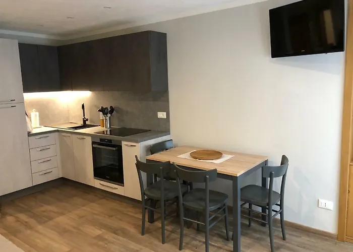 Petite Maison A 50 Passi Dalla Funivia !!! Διαμέρισμα *